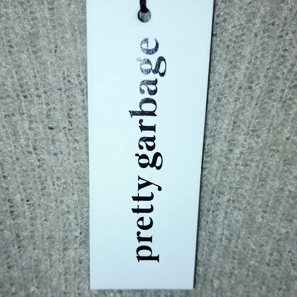 NWT Sz S Babydoll, Bell Sleeves Scalloped Edge Cropped Beige Sweater Boho - Picture 4 of 10